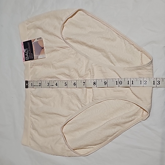 Bali Brief 803J Light Beige Size 10/11 - Picture 8 of 9